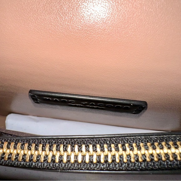 MARC JACOBS Leather Bag - Picture 13 of 15